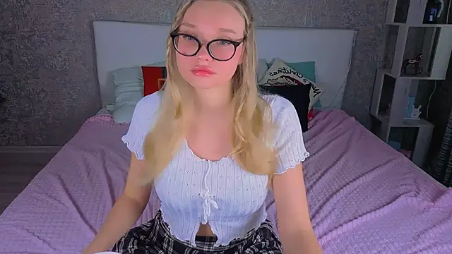 BoysLoveBlondee online show from February 20, 2026, 7:43 am