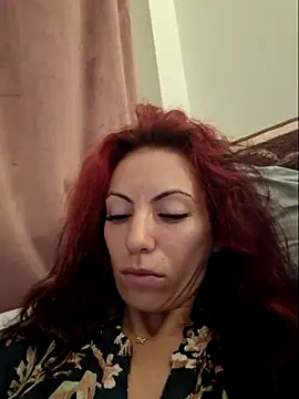 Snapshot of Emmatoo chatting on October 5, 2025, 4:14 am Emmatoo online show from October 5, 2025, 4:14 am