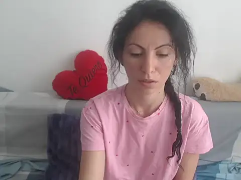 Emmatoo online show from April 16, 2026, 8:37 am