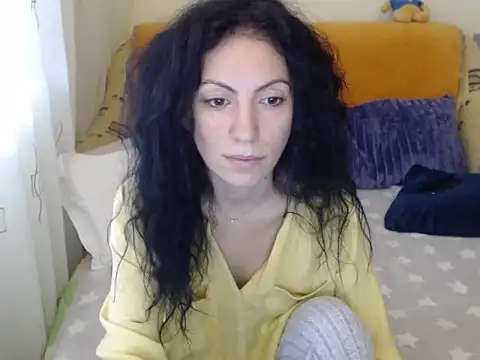 Snapshot of Emmatoo chatting on November 28, 2025, 10:48 am Emmatoo online show from November 28, 2025, 10:48 am