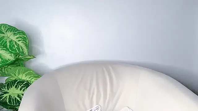 Snapshot of _Miyuki__ chatting on November 29, 2025, 2:44 am Miyuki online show from November 29, 2025, 2:44 am