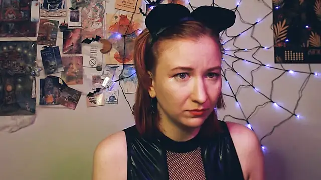 licentia  poetica online show from November 1, 2025, 10:58 pm