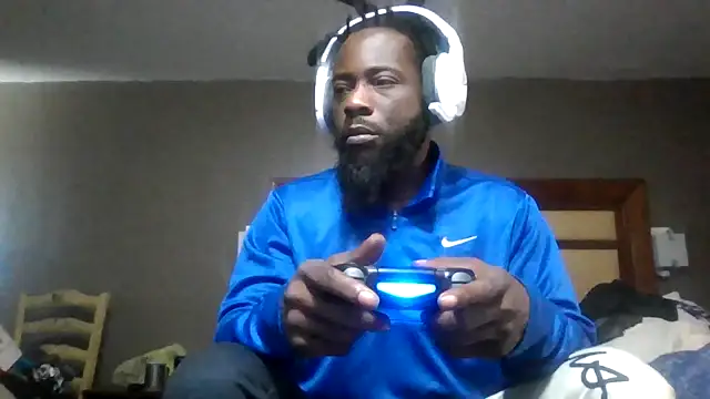 Snapshot of Mrbbc803 chatting on October 2, 2025, 5:49 pm Mrbbc803 online show from October 2, 2025, 5:49 pm