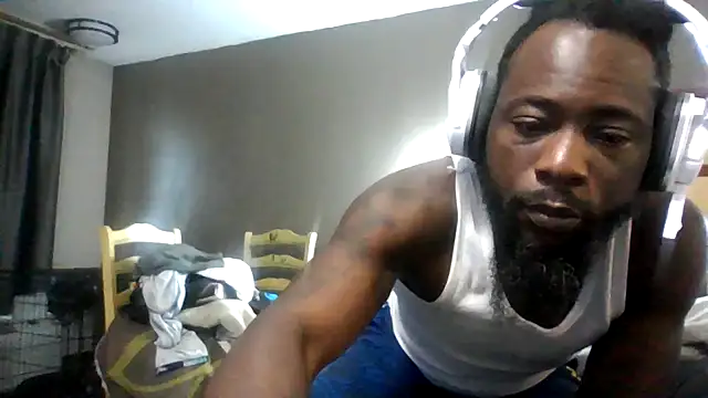 Snapshot of Mrbbc803 chatting on October 7, 2025, 9:38 pm Mrbbc803 online show from October 7, 2025, 9:38 pm