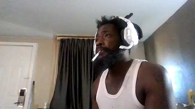 Snapshot of Mrbbc803 chatting on October 1, 2025, 3:38 pm Mrbbc803 online show from October 1, 2025, 3:38 pm