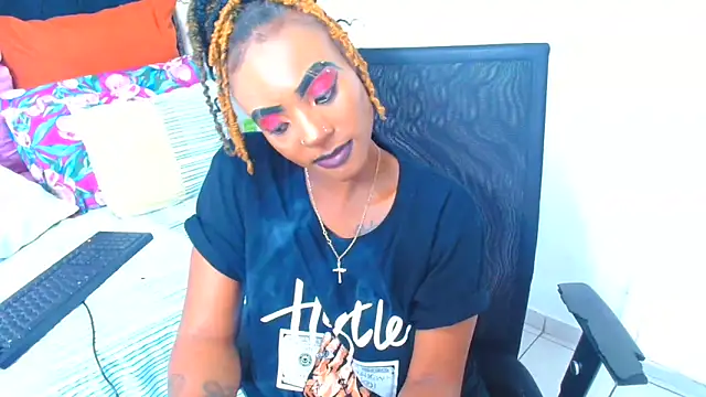 SAVAGExBOO online show from December 4, 2025, 12:53 am