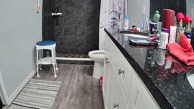 Snapshot of lou63ponce chatting on September 11, 2025, 9:15 pm lou63ponce online show from September 11, 2025, 9:15 pm