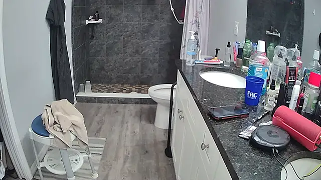 lou63ponce online show from March 4, 2026, 6:37 pm