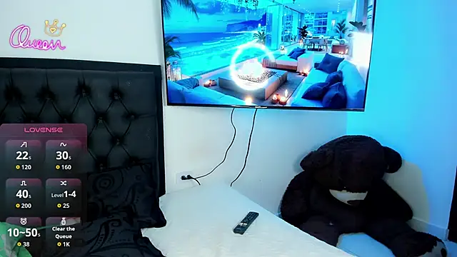 Snapshot of Maryonthemoon chatting on December 23, 2025, 10:47 am Maryonthemoon online show from December 23, 2025, 10:47 am