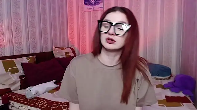 Snapshot of JulthHell chatting on February 16, 2026, 10:51 pm JulthHell online show from February 16, 2026, 10:51 pm