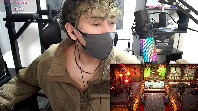 Snapshot of Shizukuu chatting on November 8, 2025, 12:31 pm Shizukuu online show from November 8, 2025, 12:31 pm