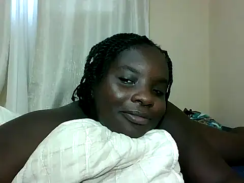 hotebbbyy online show from December 14, 2025, 1:49 pm