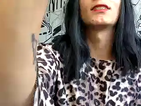 Snapshot of Thematrioshkaoficial24 chatting on February 10, 2025, 6:03 pm Thematrioshkaoficial24 online show from February 10, 2025, 6:03 pm