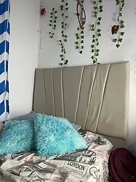 Snapshot of Sweet_MaryJane2 chatting on March 20, 2025, 8:09 am Sweet MaryJane2 online show from March 20, 2025, 8:09 am