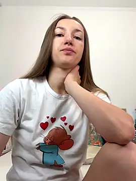 KateRedgar online show from December 22, 2025, 10:59 am