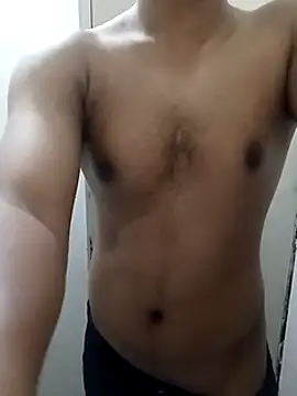 hottboy 39 online show from December 7, 2024, 7:43 am