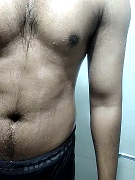 hottboy 39 online show from December 19, 2025, 6:32 pm