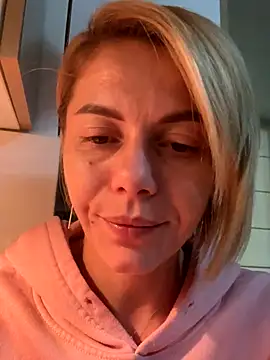 Snapshot of tanyagrey chatting on October 21, 2025, 5:51 am tanyagrey online show from October 21, 2025, 5:51 am