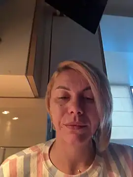 tanyagrey online show from January 12, 2026, 6:42 am