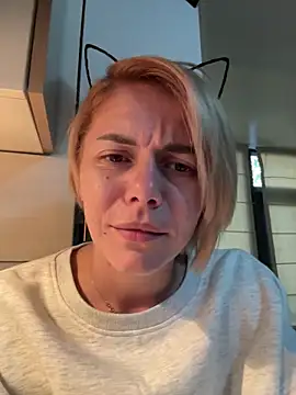 tanyagrey online show from October 31, 2025, 6:43 am