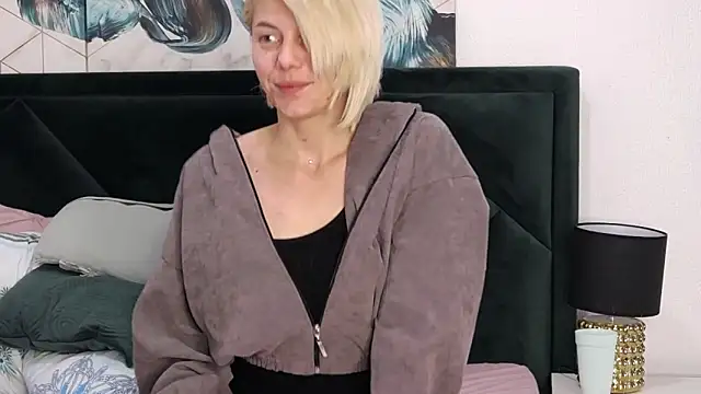 tanyagrey online show from February 5, 2026, 7:15 am