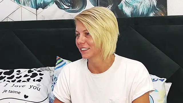 Snapshot of tanyagrey chatting on September 26, 2025, 7:15 am tanyagrey online show from September 26, 2025, 7:15 am