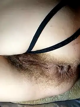 Holly Bette online show from March 12, 2025, 7:14 pm