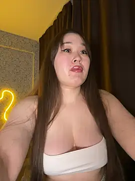 Snapshot of your_toxic_cum chatting on April 12, 2026, 10:57 pm your toxic cum online show from April 12, 2026, 10:57 pm