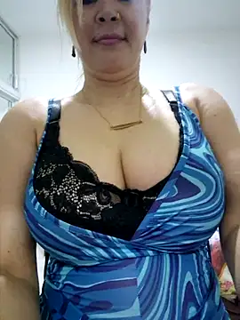 lamorbosa37 online show from February 25, 2025, 11:26 pm