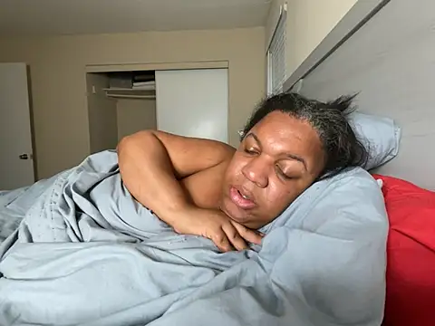 Snapshot of Badgirlbrittt chatting on February 12, 2025, 10:04 pm Badgirlbrittt online show from February 12, 2025, 10:04 pm