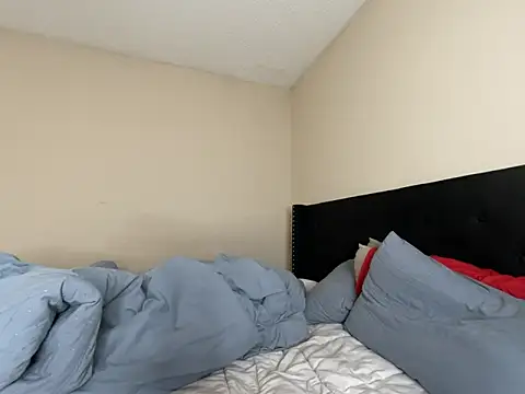 Snapshot of Badgirlbrittt chatting on March 17, 2025, 10:08 pm Badgirlbrittt online show from March 17, 2025, 10:08 pm