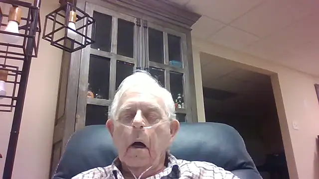 bootlegmanz online show from February 18, 2026, 6:04 pm