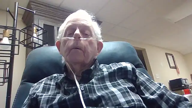 bootlegmanz online show from February 8, 2026, 3:10 pm