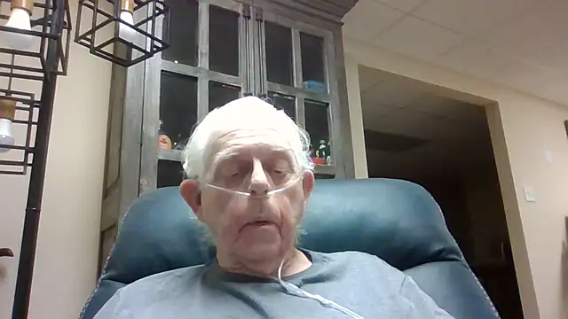 bootlegmanz online show from April 16, 2026, 3:35 pm