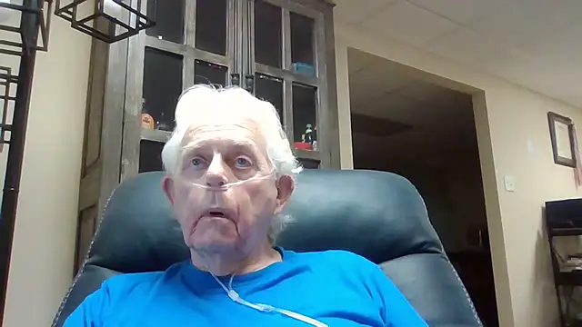 bootlegmanz online show from April 15, 2026, 8:53 pm