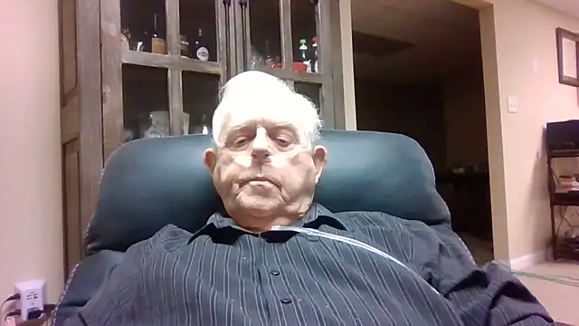 bootlegmanz online show from December 16, 2025, 3:38 pm