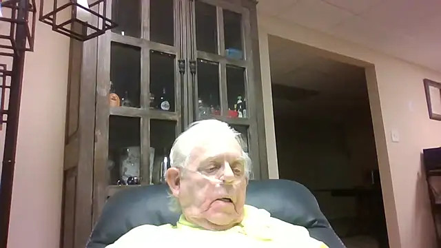 bootlegmanz online show from April 5, 2026, 8:15 pm