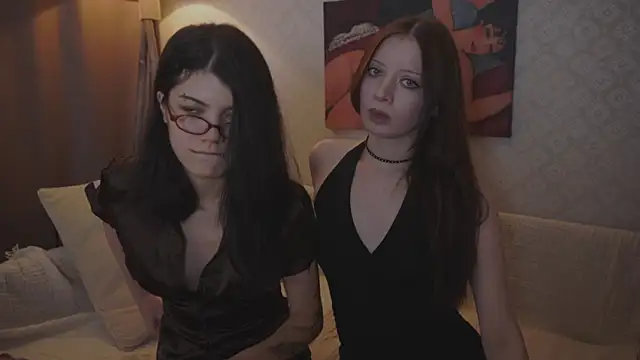 Snapshot of the_cure___ chatting on November 21, 2025, 8:19 pm the cure online show from November 21, 2025, 8:19 pm