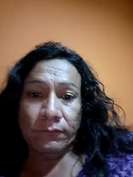 miicheele32 online show from November 9, 2025, 7:34 am