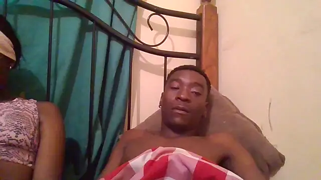 SmallGoodNutts online show from November 6, 2025, 5:33 am