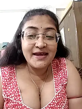 Snapshot of LAVERNIYA_ chatting on September 22, 2025, 7:20 pm LAVERNIYA  online show from September 22, 2025, 7:20 pm