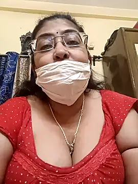 Snapshot of LAVERNIYA_ chatting on January 29, 2025, 8:25 pm LAVERNIYA  online show from January 29, 2025, 8:25 pm