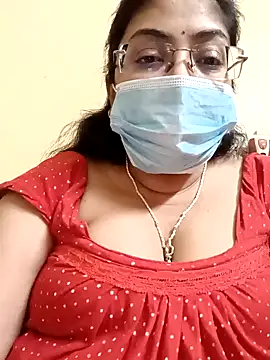 Snapshot of LAVERNIYA_ chatting on January 27, 2025, 7:56 pm LAVERNIYA  online show from January 27, 2025, 7:56 pm