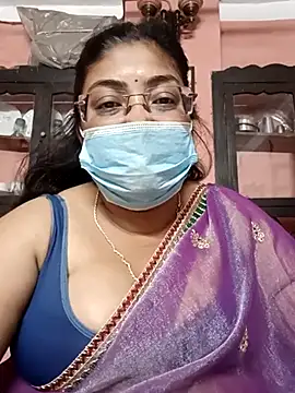 Snapshot of LAVERNIYA_ chatting on March 1, 2025, 1:40 pm LAVERNIYA  online show from March 1, 2025, 1:40 pm