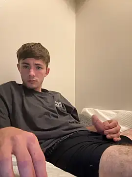 Snapshot of TheBestbrando88 chatting on September 15, 2025, 3:18 am TheBestbrando88 online show from September 15, 2025, 3:18 am