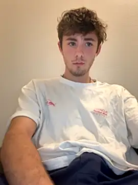 Snapshot of TheBestbrando88 chatting on November 7, 2025, 4:06 am TheBestbrando88 online show from November 7, 2025, 4:06 am