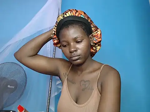 TrishaKalid online show from October 30, 2025, 7:50 am