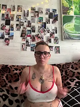 Hawitxui online show from April 20, 2026, 3:24 pm