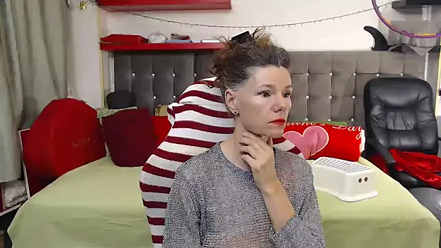 Snapshot of kellyterapy chatting on November 15, 2025, 4:05 am kellyterapy online show from November 15, 2025, 4:05 am