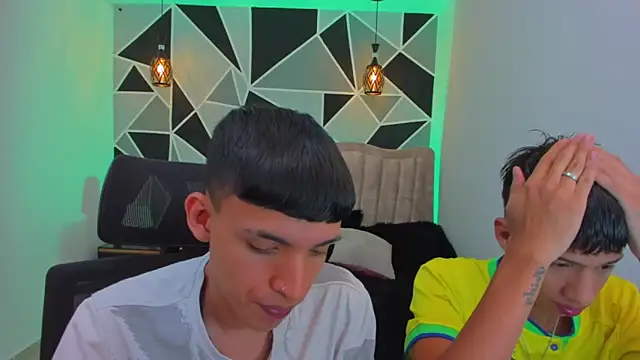 Snapshot of Juan_Nd_Steven chatting on November 12, 2025, 4:27 am Juan Nd Steven online show from November 12, 2025, 4:27 am